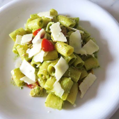 Creamy Chicken Pesto Pasta Recipe