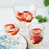 Strawberry Champagne Gelatin Cup