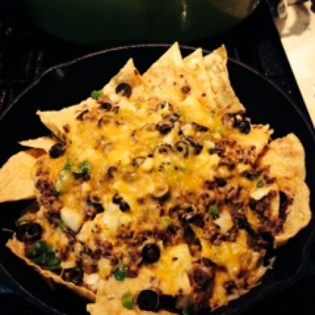 Pizza Nachos