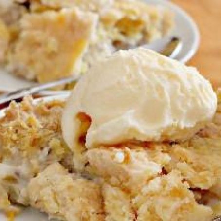 Peach Dump Cake Cobbler