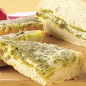 Grilled Pesto-Cheese Bread