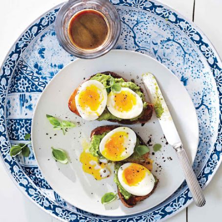 Green-Pea Pesto Toasts with Soft-Cooked Eggs