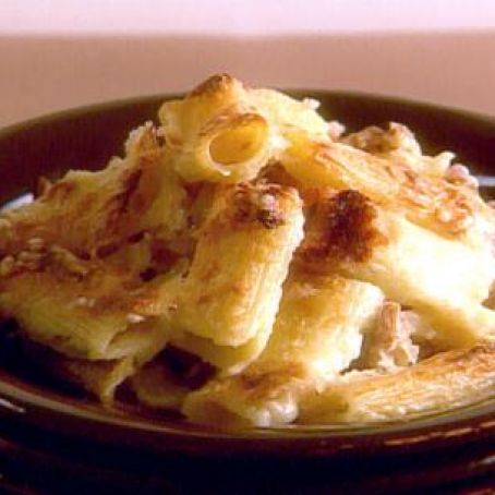 Baked Rigatoni with Bechamel Sauce