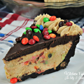 NO BAKE M&M CHOCOLATE PEANUT BUTTER PIE