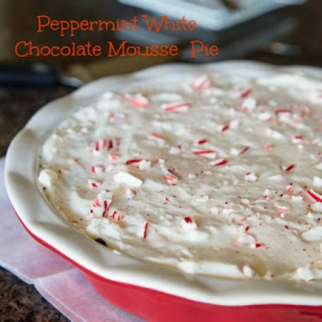 Peppermint White Chocolate Mousse Pie