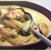 Appetizers (Creamy Garlicky Mussels)