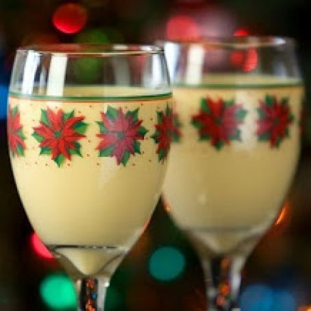 Classic Holiday Eggnog