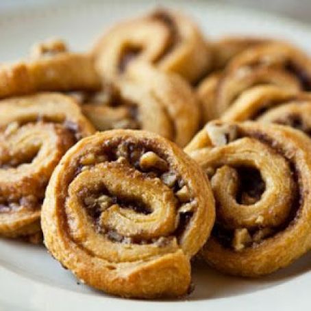 Cinnamon-Pecan Pinwheels