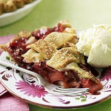 Sweet Strawberry-Rhubarb Pie