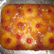 PINEAPPLE UPSIDE DOWN CAKE