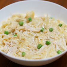 Easy Crockpot Chicken & Noodles