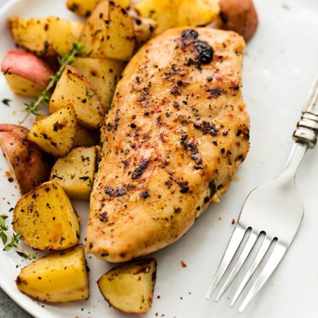 SLOW COOKER ITALIAN CHICKEN & POTATOES