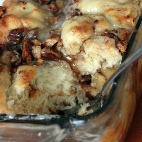 Apple-Cinnamon Pull-Apart Loaf