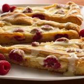 Cream Cheese-Raspberry Coffee Cake