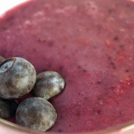 Mixed Berry-Cashew Smoothie