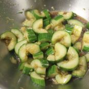 Smashed Cucumbers (Pai Huang Gua)