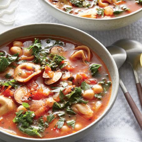 Hearty Tortellini Soup