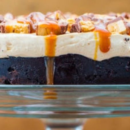 No-Bake Deep-Dish Peanut Butter Snickers Pie with Salted Caramel