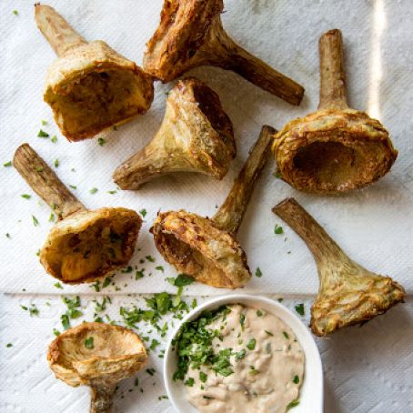 Fried Artichoke Hearts with Taratur Sauce