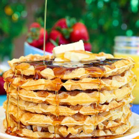 Light And Fluffy Buttermilk Waffles