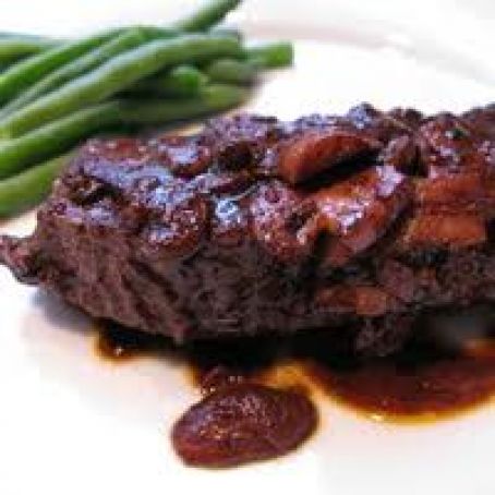 Flat Iron Steak w/Red Wine Sauce