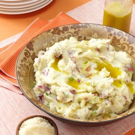 MASHED POTATOES WITH GARLIC-OLIVE OIL