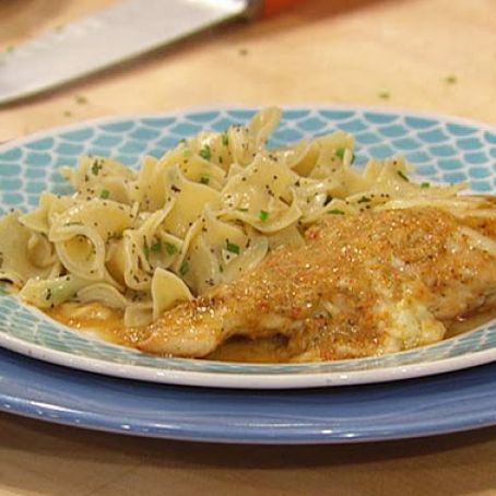 Hungarian Roasted Pepper and Paprika Chicken