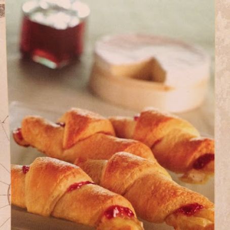 BRIE CROISSANTS