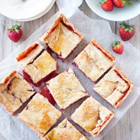 strawberry slab pie