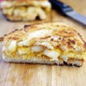 Hot Apple Pie Sandwiches