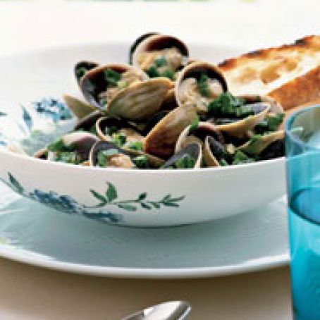 Steamed Cockles in Scallion Broth