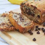BANANA BREAD WITH CHOCOLATE CHIPS AND WALNUTS