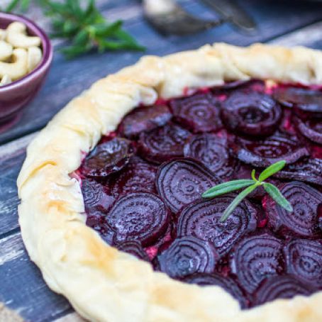 Roasted Beetroot and Cashew Cheese Pie