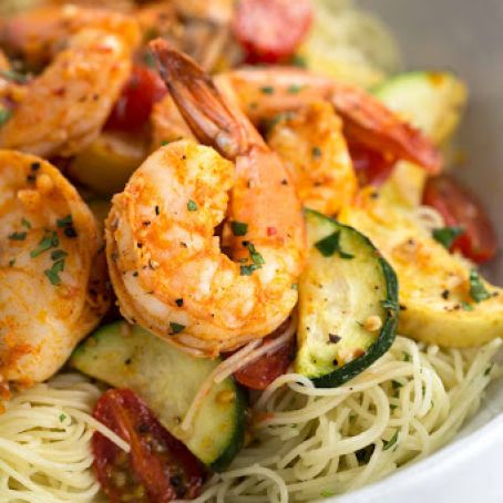 One Pan Spicy Garlic Shrimp with Vegetables