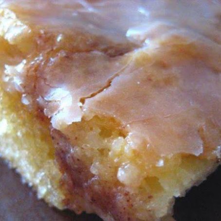 Honey Bun Cake