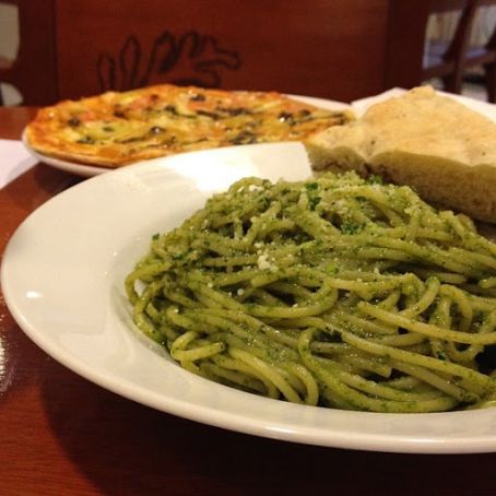 Spaghetti con Pomodori Verdi
