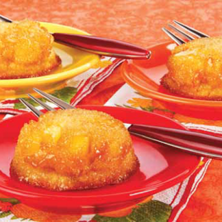 PINEAPPLE UPSIDE DOWN CAKE MINIS