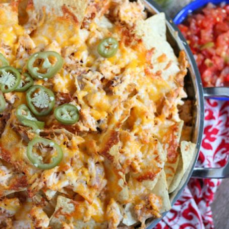 Easy Chicken Nachos