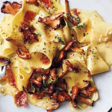 Pasta with Mushrooms and Prosciutto