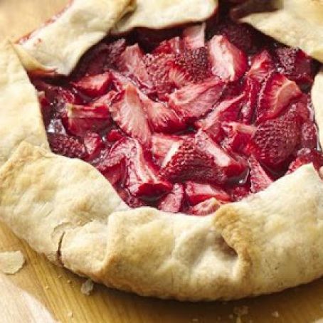 Easy Grilled Strawberry Pie