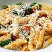 Penne and Green Beans with Tomato-Tarragon Sauce