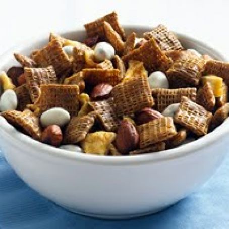 Cinnamon Apple Chex Mix