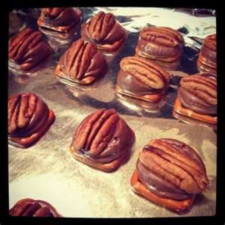Rolo Pretzel Turtles