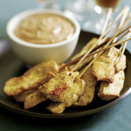 CHICKEN SATES w/SPICY PEANUT SAUCE