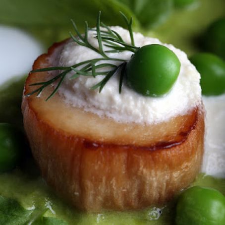 Vegan Scallops with pea puree and watercress