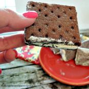 COOL WHIP FROZEN GRAHAM CRACKER SANDWICHES