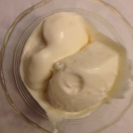 Easy Salted Caramel Ice Cream