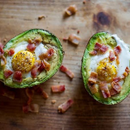 Baked Eggs in Avocado with Bacon