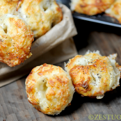Cheesy Garlic Bites