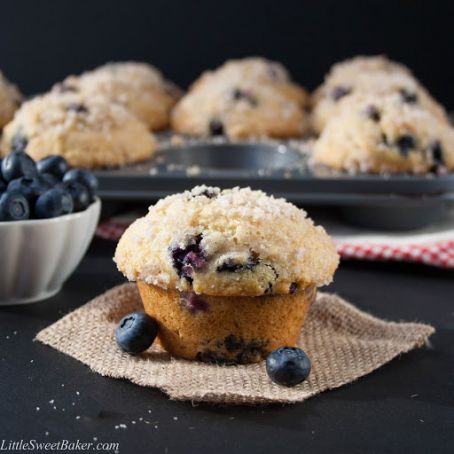 Bakery Style Blueberry Streusel Muffins